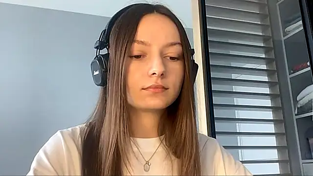 Snapshot of SoulHiperAgne_ chatting on September 20, 2025, 7:42 am SoulHiperAgne  online show from September 20, 2025, 7:42 am