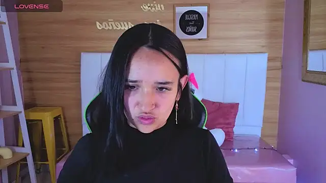 bella vibess s online show from March 5, 2026, 12:45 pm