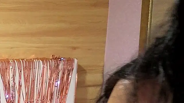 bella vibess s online show from April 12, 2026, 2:38 am