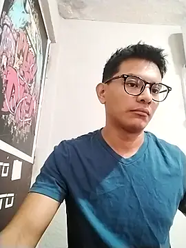 Snapshot of G_RICO chatting on October 28, 2025, 7:05 pm G RICO online show from October 28, 2025, 7:05 pm