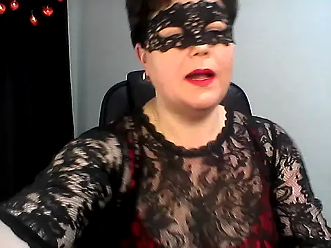 EllaLove2277 online show from February 3, 2026, 12:32 pm