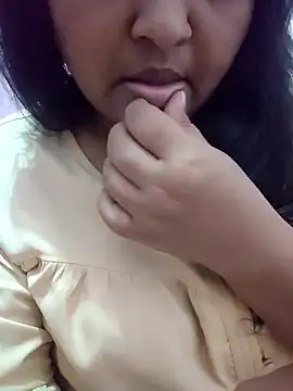 bitch-horny online show from October 9, 2025, 3:10 pm