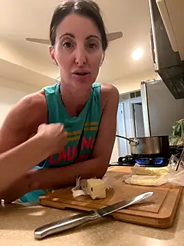 Snapshot of NurseStephania chatting on September 20, 2025, 9:27 pm NurseStephania online show from September 20, 2025, 9:27 pm