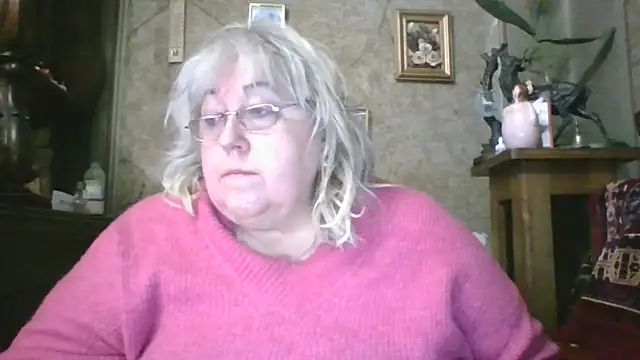 Lala-Love56 online show from April 7, 2026, 9:04 pm