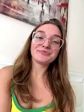 Bellatrisssaa online show from October 19, 2025, 11:44 am