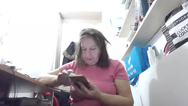 AnnaLive570 online show from December 19, 2025, 5:25 am