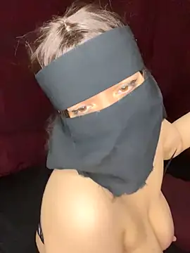 RooVaaN-Xx online show from September 17, 2025, 9:44 am