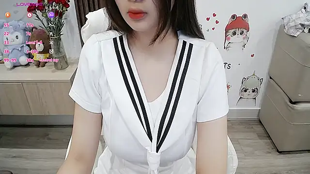Snapshot of Eirlys18 chatting on September 27, 2025, 12:54 pm Eirlys18 online show from September 27, 2025, 12:54 pm