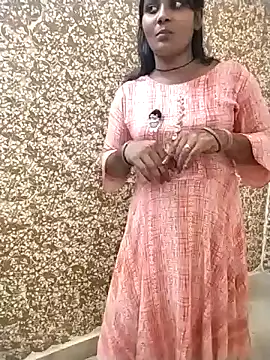 Rashmi Pathak online show from September 9, 2025, 6:29 pm