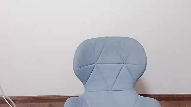 Snapshot of Queen_ww chatting on November 14, 2025, 12:37 pm Queen ww online show from November 14, 2025, 12:37 pm