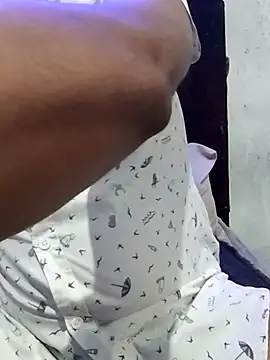 Neggajr87 online show from September 10, 2025, 5:24 pm