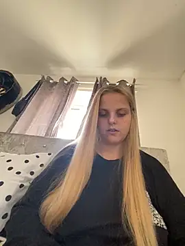 Dolliejayxx online show from October 22, 2025, 9:53 am