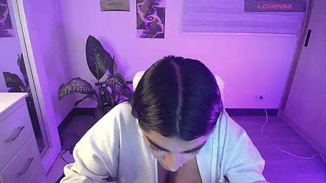 amarasilk  online show from July 14, 2026, 1:41 am