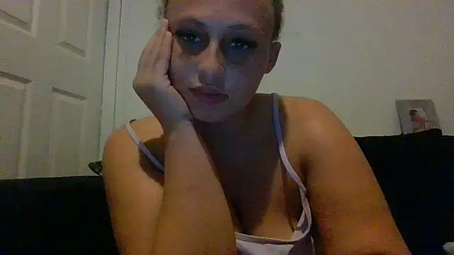 Snapshot of Welsh_Maya19X chatting on September 8, 2025, 9:25 pm Welsh Maya19X online show from September 8, 2025, 9:25 pm