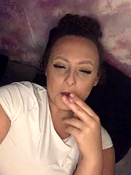 Snapshot of Welsh_Maya19X chatting on October 2, 2025, 9:44 pm Welsh Maya19X online show from October 2, 2025, 9:44 pm