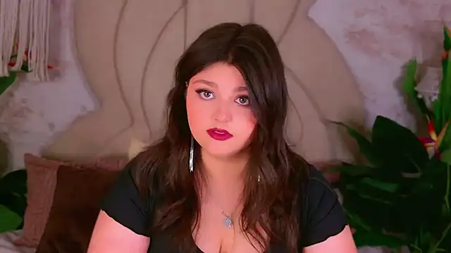 Snapshot of UR_BELLA chatting on September 30, 2025, 9:36 am UR BELLA online show from September 30, 2025, 9:36 am