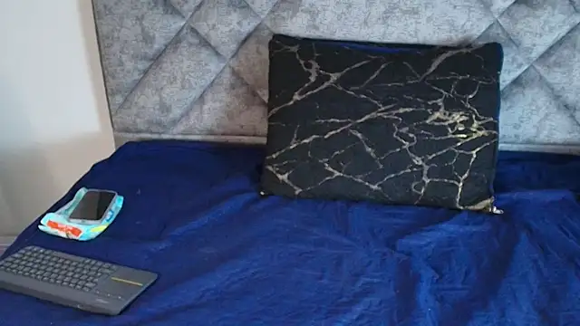 Shantey Laurent online show from October 21, 2025, 5:24 pm