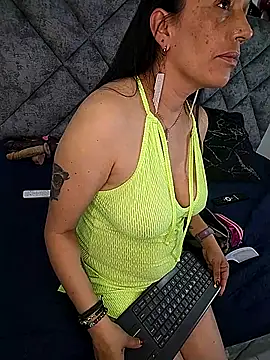 Shantey Laurent online show from February 12, 2026, 2:45 pm