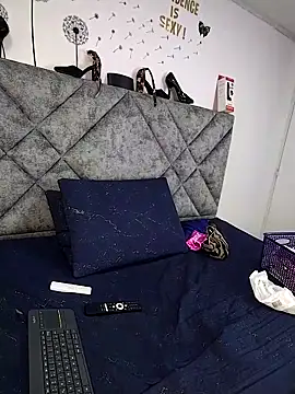 Shantey Laurent online show from February 22, 2026, 2:48 pm