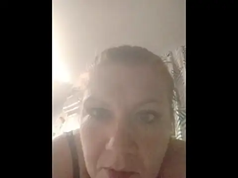 nakedgarbageperson online show from October 29, 2025, 11:45 am