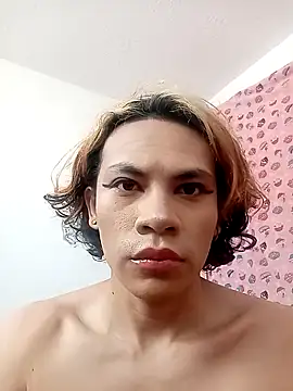 kittymutant99 online show from October 27, 2025, 6:23 pm