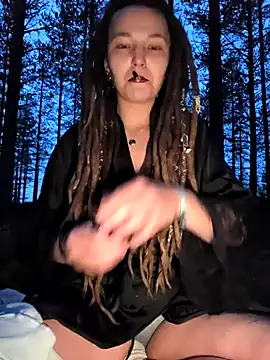 Snapshot of bitch_Marley chatting on September 22, 2025, 5:04 pm bitch Marley online show from September 22, 2025, 5:04 pm