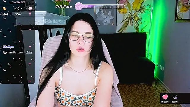 Charming Mysteriousss online show from October 3, 2025, 12:02 pm