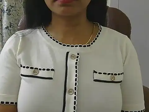 MISS SOMIYA online show from March 23, 2026, 7:07 pm