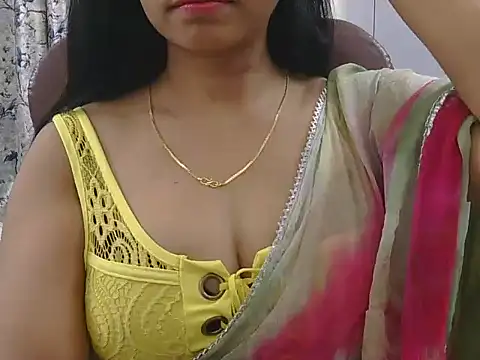 MISS SOMIYA online show from March 25, 2026, 7:20 pm