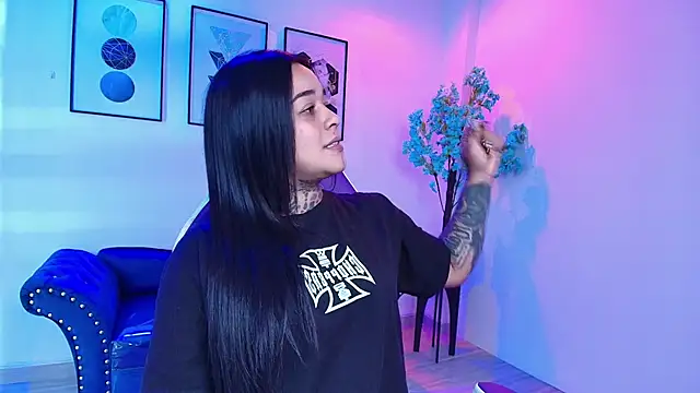 Snapshot of Black_roseee chatting on March 21, 2026, 3:55 am Black roseee online show from March 21, 2026, 3:55 am