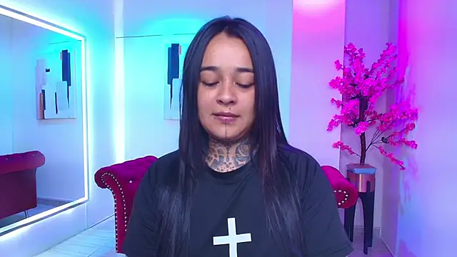 Snapshot of Black_roseee chatting on March 27, 2026, 3:34 am Black roseee online show from March 27, 2026, 3:34 am