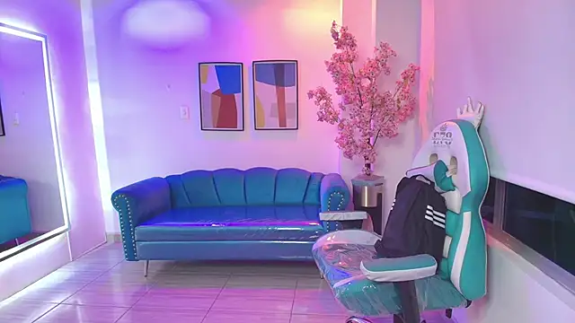 Snapshot of Black_roseee chatting on April 10, 2026, 3:34 am Black roseee online show from April 10, 2026, 3:34 am