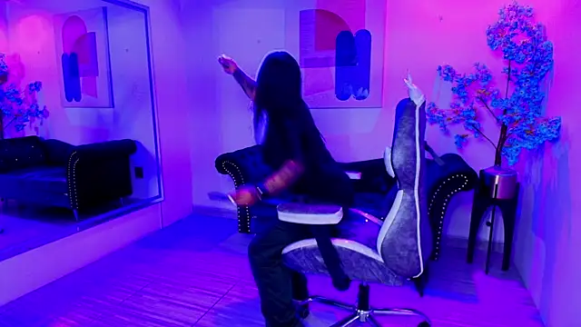 Snapshot of Black_roseee chatting on April 16, 2026, 4:02 am Black roseee online show from April 16, 2026, 4:02 am