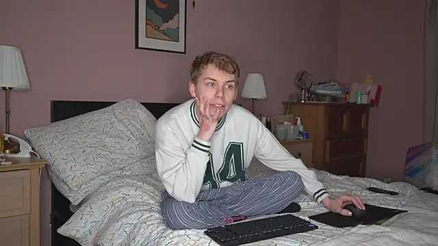 scottishtwink01 online show from November 8, 2025, 5:23 pm