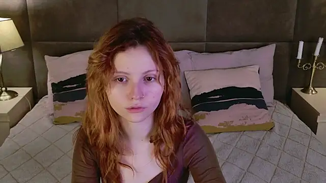 AlisHanson online show from November 28, 2025, 2:09 pm