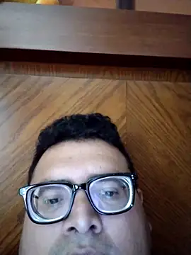 Santiagoqro85 online show from September 12, 2025, 5:24 pm