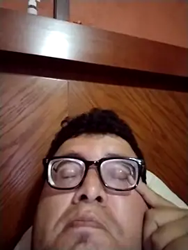 Santiagoqro85 online show from October 10, 2025, 12:48 pm