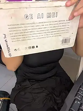 Snapshot of rhizanthella_ chatting on February 5, 2026, 7:18 pm rhizanthella online show from February 5, 2026, 7:18 pm