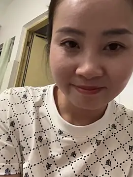 wly2028 online show from September 26, 2025, 4:44 pm