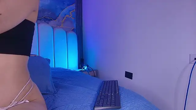 Snapshot of abbyrouss_ chatting on February 26, 2026, 3:05 am abbyrouss online show from February 26, 2026, 3:05 am