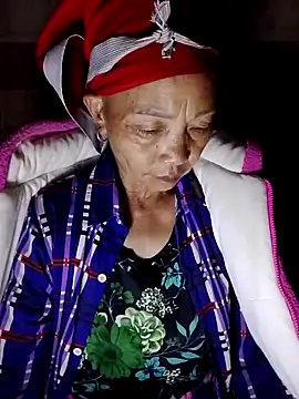 -Xuka-200 online show from November 3, 2025, 11:04 pm