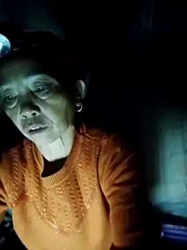 -Xuka-200 online show from November 6, 2025, 11:11 am