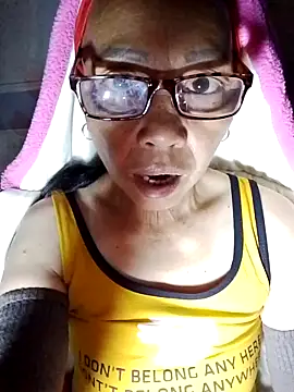 -Xuka-200 online show from November 24, 2025, 10:31 pm