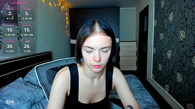 bonnybimi online show from October 8, 2025, 8:17 pm