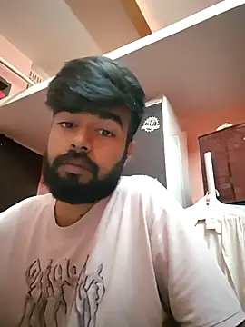 soniriyaa010101 online show from November 7, 2025, 8:58 am