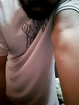 soniriyaa010101 online show from November 7, 2025, 9:26 pm