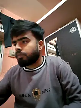 soniriyaa010101 online show from December 5, 2025, 10:46 am