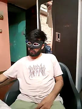 soniriyaa010101 online show from March 3, 2026, 6:03 pm