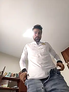 Snapshot of Mac50rus chatting on September 10, 2025, 5:13 pm Mac50rus online show from September 10, 2025, 5:13 pm