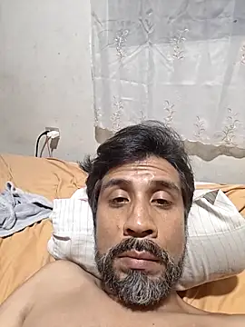 Snapshot of Mac50rus chatting on February 26, 2026, 4:33 am Mac50rus online show from February 26, 2026, 4:33 am